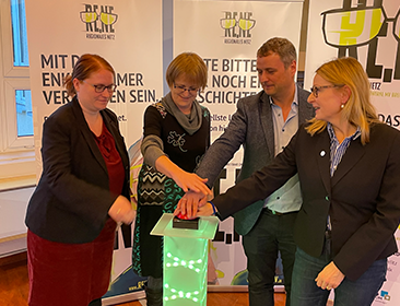 Die Landwerke MV Breitband GmbH nimmt RE.NE in der Feldberger Seenlandschaft in Betrieb Die Landwerke MV Breitband GmbH nimmt RE.NE in der Feldberger Seenlandschaft in Betrieb