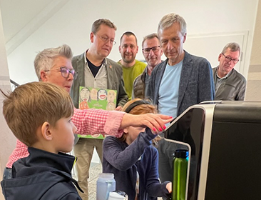 Wasserzweckverband Strelitz spendiert Schulen Wasserspender Wasserzweckverband Strelitz spendiert Schulen Wasserspender